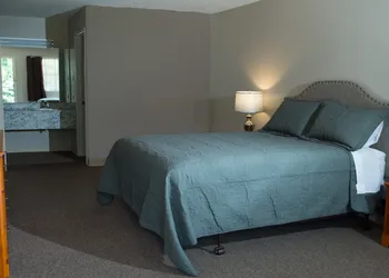 Motel 103 hotel thumbnail 5