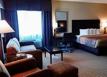 Chieftain Conference Center hotel thumbnail 5