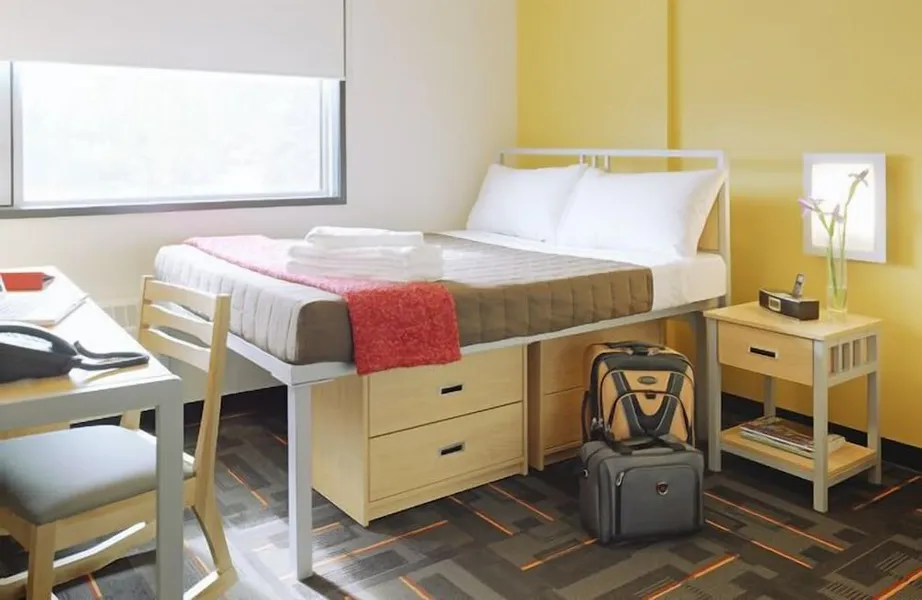 University of Calgary - Seasonal Residence hotel detail image 6