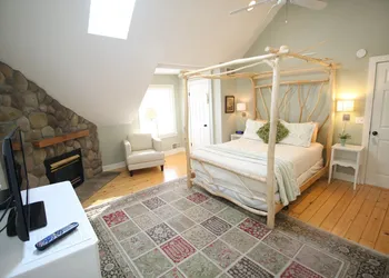Goldberry Woods hotel thumbnail 2