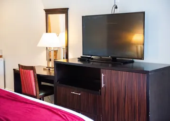 Cottonwood Inn hotel thumbnail 2