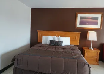 Sunrise Inn hotel thumbnail 3