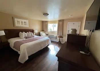 Abram Inn & Suites hotel thumbnail 8