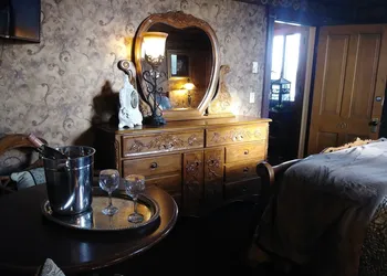 The Thayer hotel thumbnail 4