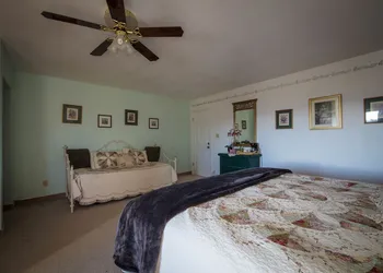 Bryce Trails Bed and Breakfast hotel thumbnail 4