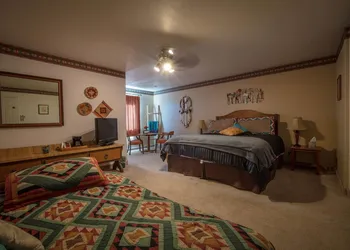 Bryce Trails Bed and Breakfast hotel thumbnail 7
