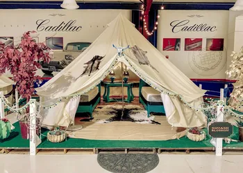 Lone Star Glamp Inn hotel thumbnail 2