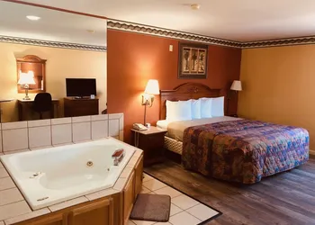 Mountain Inn & Suites Dunlap hotel thumbnail 6