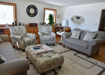 Lakeside Bed & Breakfast hotel thumbnail 3