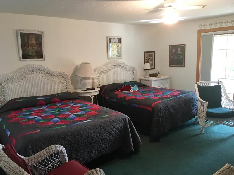 Lakeside Bed & Breakfast hotel detail image 6