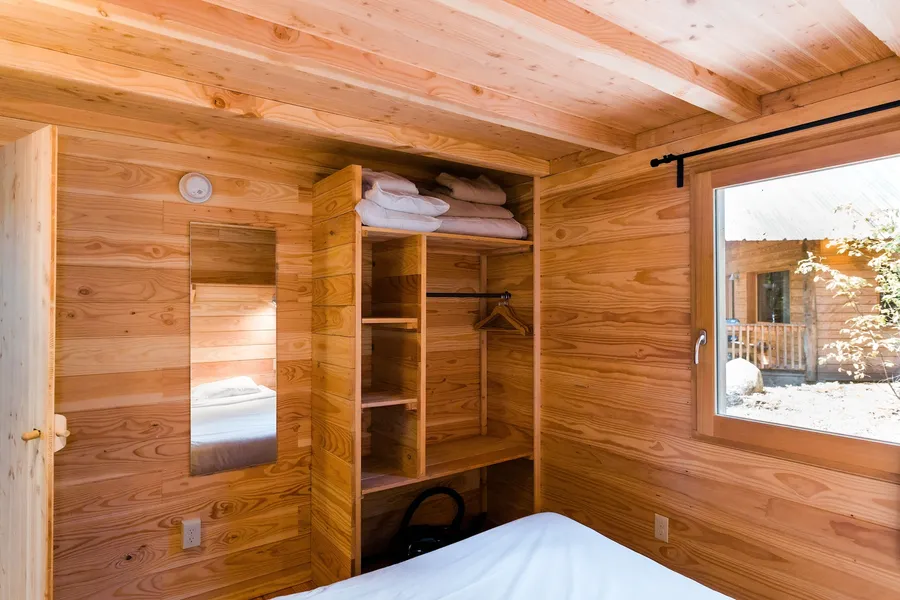 Huttopia White Mountains hotel detail image 2