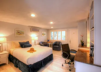 Pleasant Bay Village Resort hotel thumbnail 4
