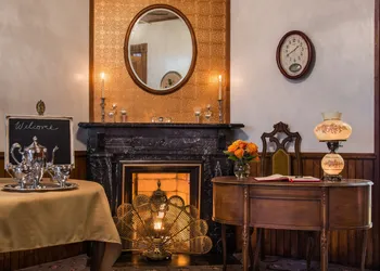 Sutherland House Victorian Bed & Breakfast hotel thumbnail 2