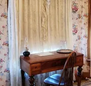 Historic Philip Houston House hotel detail image 7