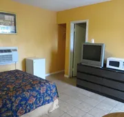 Travel Inn & Suites hotel detail image 5