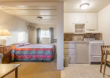 Dayton Motel hotel thumbnail 6
