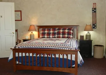 The Feathered Star B&B hotel thumbnail 2