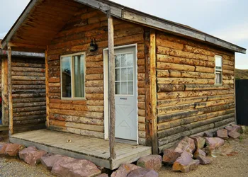 Bear River Hot Springs hotel thumbnail 2