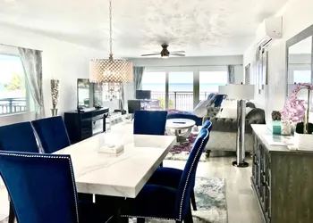 Organic Beach Retreat hotel thumbnail 2