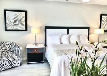 Organic Beach Retreat hotel thumbnail 8