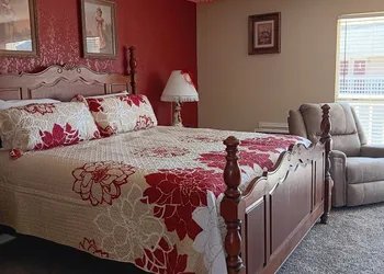 Victorian Inn hotel thumbnail 7