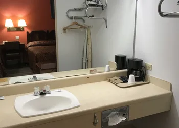 Sunnyside Motel hotel thumbnail 6