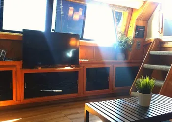 Dockside Boat & Bed Long Beach hotel thumbnail 7