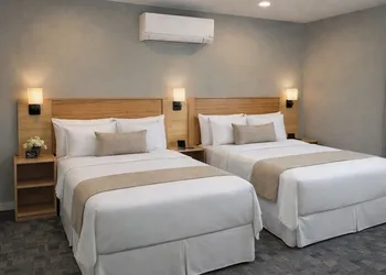 Skyliner Motel hotel thumbnail 3