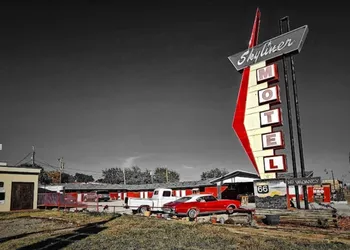 Skyliner Motel hotel thumbnail 6