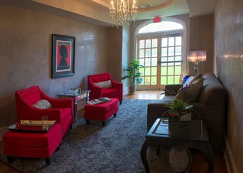 The Manor on Front hotel thumbnail 5