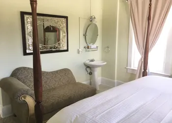 The DeLand Hotel hotel thumbnail 7