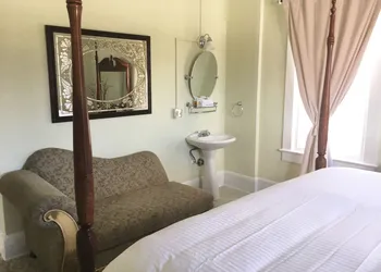 The DeLand Hotel hotel thumbnail 7