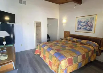Santa Fe Motel Tehachapi by Hotel O hotel thumbnail 7