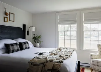 Bluebird Ocean Point Inn hotel thumbnail 4