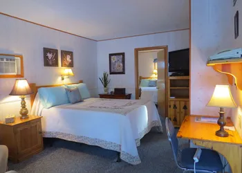 The Pines Country Inn hotel thumbnail 5
