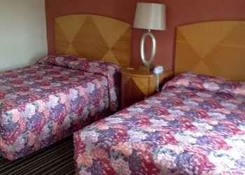 Sunset Motel hotel thumbnail 4
