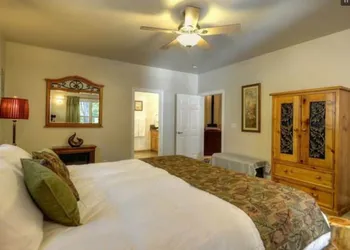 North Canyon Inn hotel thumbnail 3