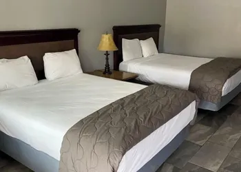 Westward Wagon Inn Theme Park Entrance hotel thumbnail 4