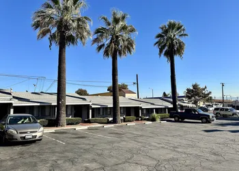 Pala Motel hotel thumbnail 7