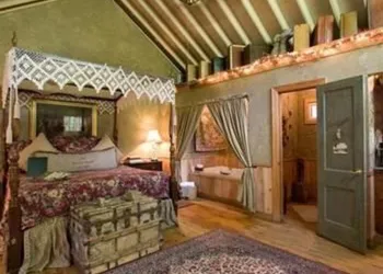7F Lodge hotel thumbnail 2