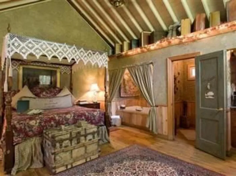 7F Lodge hotel detail image 2