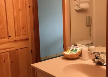 Mountain Lake Lodge hotel thumbnail 6