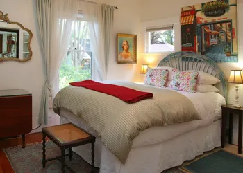 The Giraffe Inn at Old Parks Manor hotel thumbnail 3