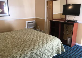 Shirley Motel hotel thumbnail 4