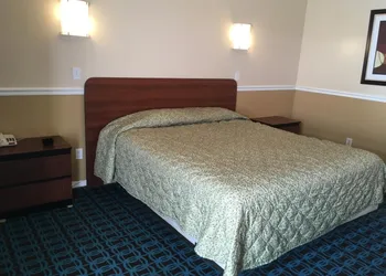 Shirley Motel hotel thumbnail 5