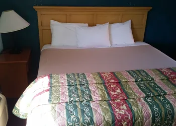 El Rancho Motel hotel thumbnail 7