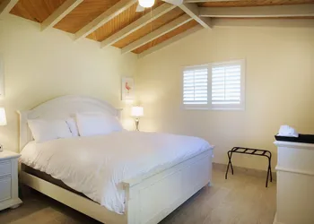 Atlantic Hideaway hotel thumbnail 6