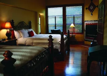 Escondida Resort & Spa hotel thumbnail 4