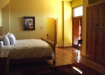 Escondida Resort & Spa hotel thumbnail 5