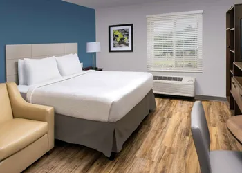 WoodSpring Suites Cherry Hill hotel thumbnail 3